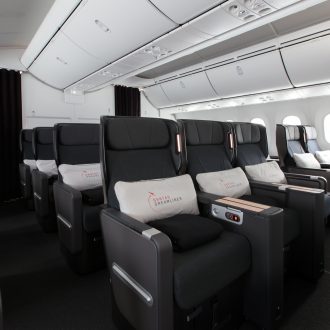 Qantas 787 Dreamliner interiors