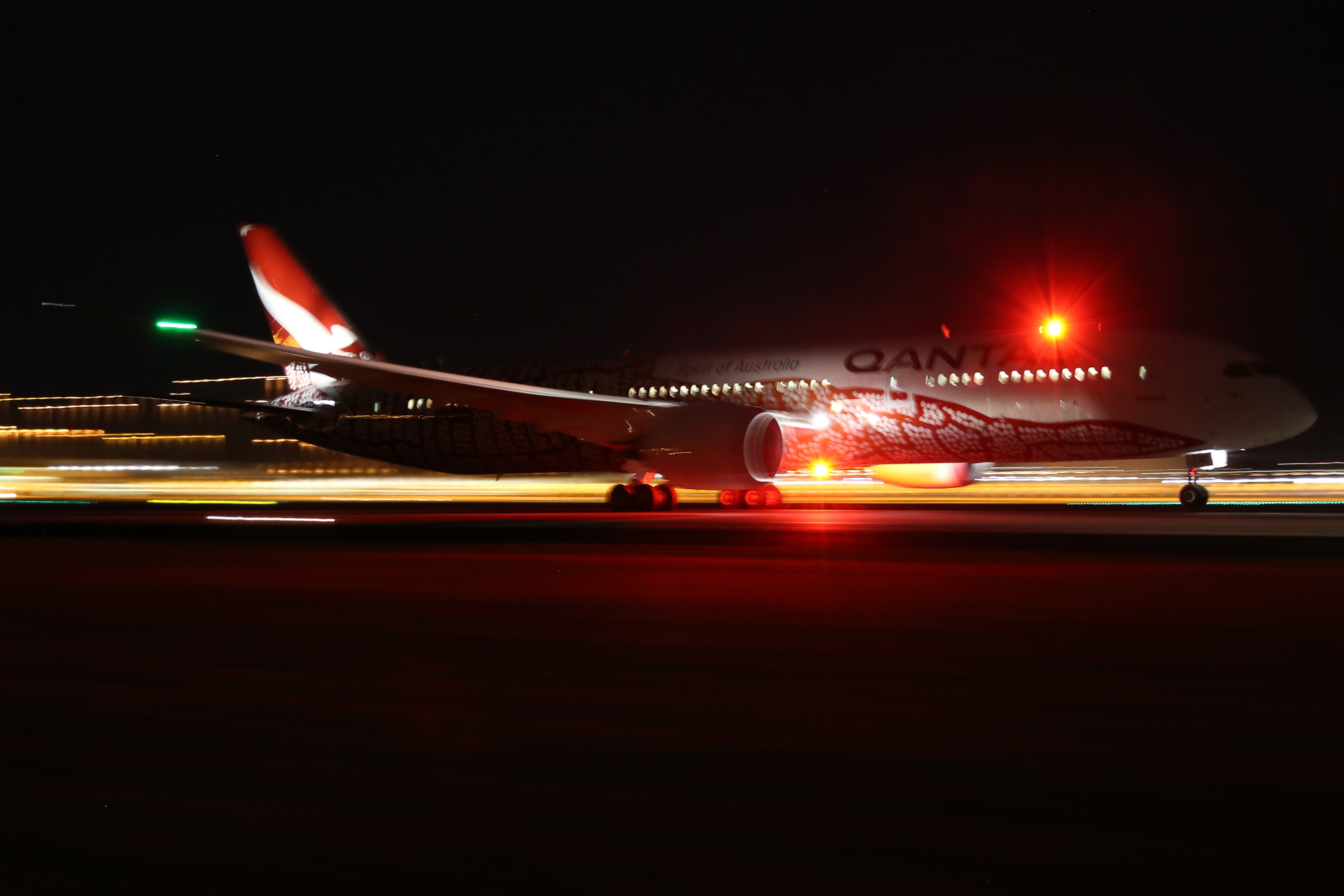 Qantas’ first direct Perth to London flight takes off